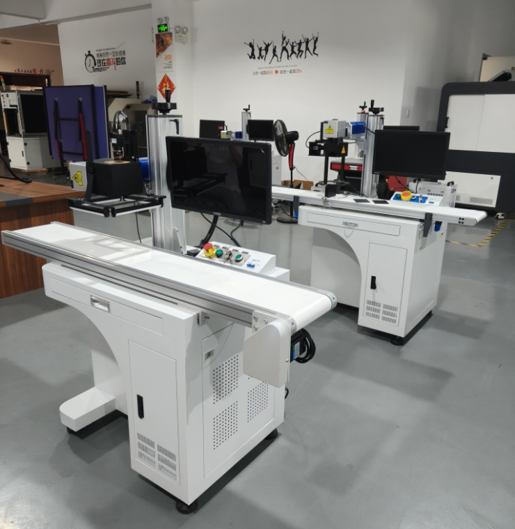 1754032076246941.jpg 視覺(jué)定位激光打標(biāo)機(jī).jpg